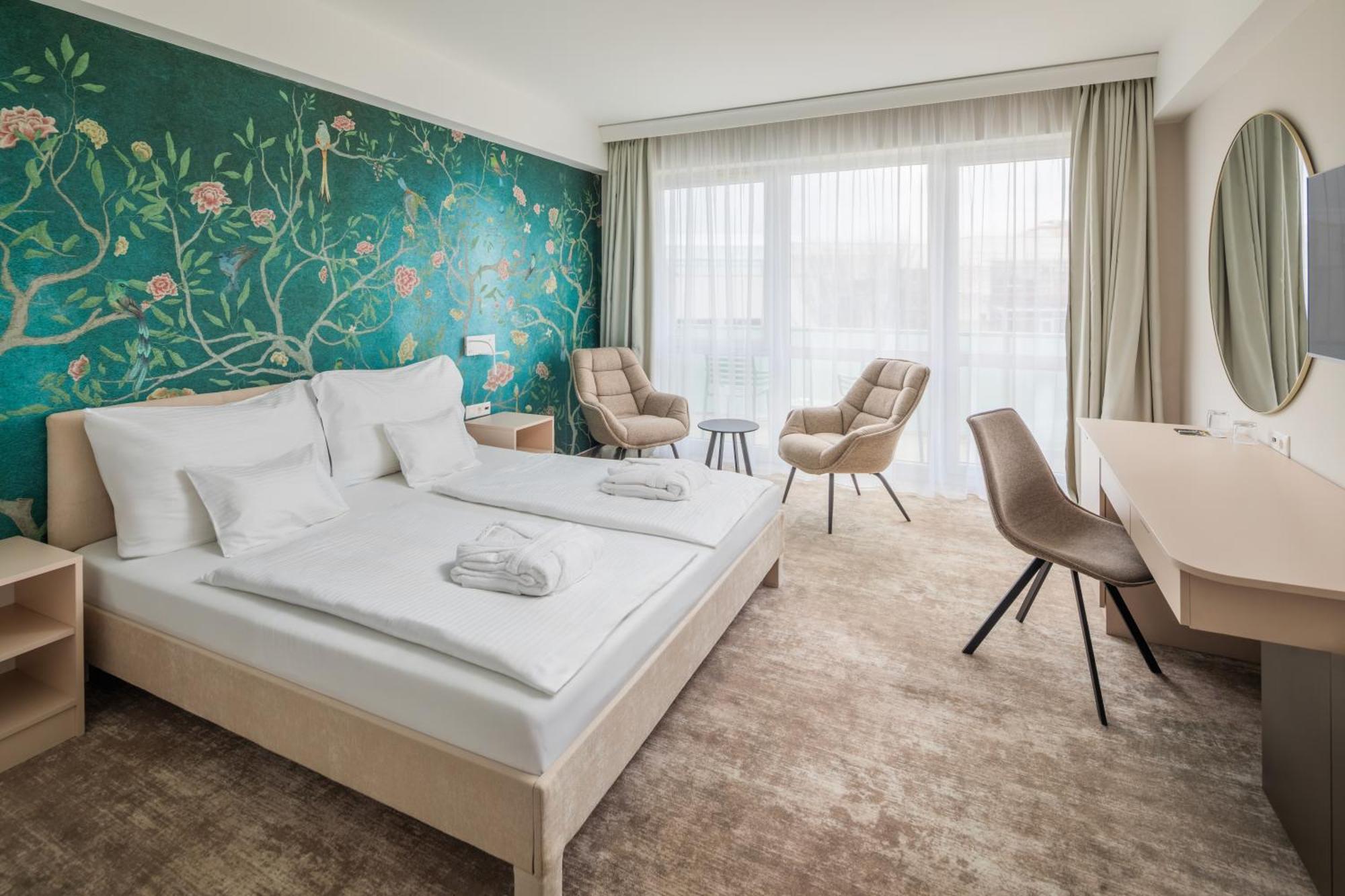 Hotel Atlantis Wellness & Conference Hajdúszoboszló Εξωτερικό φωτογραφία